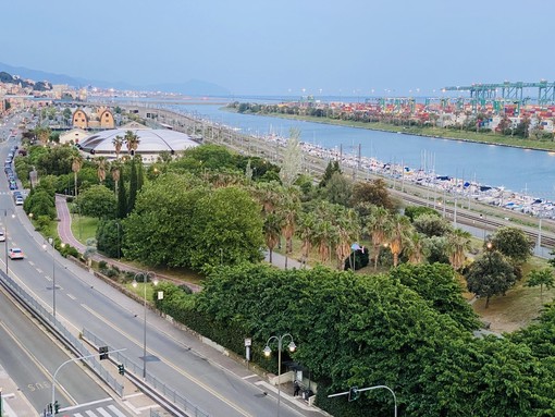 Piscina di Pra’, grandi manovre per la riapertura in versione estiva