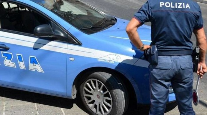 Operazione della Polizia Mobile di Genova: arrestati cinque rapinatori Operazione della Polizia Mobile di Genova: arrestati cinque rapinatori