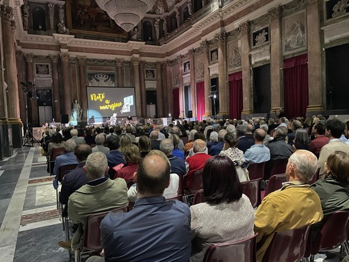 "La guerra è merda": Jacques Charmelot presenta il suo libro a Genova "La guerra è merda": Jacques Charmelot presenta il suo libro a Genova