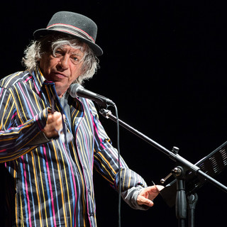 Teatro Pubblico Ligure:  Paolo Rossi lunedì 4 aprile a Palazzo San Giorgio di Genova e a Sori con "Stand up Omero"