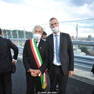 Pietro Piciocchi con il Sindaco di Genova Bucci (foto facebook)