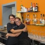 Patrizia Farinelli e Silvia Muratori del Sympa Bar di Multedo
