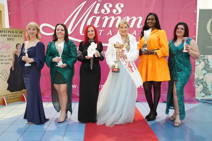 La genovese Marina Vasirani vince il concorso nazionale di poesie “Mamme in poesia”