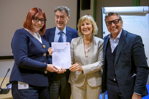 I premi di laurea GB Ferrari a Flavia Francese, Virginia Casella e Stefano Suzzi I premi di laurea GB Ferrari a Flavia Francese, Virginia Casella e Stefano Suzzi