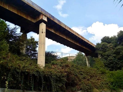 Ca’ Nuova, il Ponte Blu di via Martiri del Turchino non è a rischio crollo