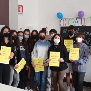 Sestri Ponente, l’istituto comprensivo premia i migliori studenti in inglese