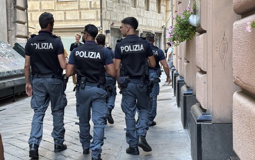 Maxi operazione antidroga della Polizia Locale: impiegati oltre ottanta agenti e le unità cinofile Maxi operazione antidroga della Polizia Locale: impiegati oltre ottanta agenti e le unità cinofile