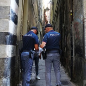 Movida e controlli, sospese attività commerciali nel levante e blitz notturni tra centro e Sampierdarena Movida e controlli, sospese attività commerciali nel levante e blitz notturni tra centro e Sampierdarena