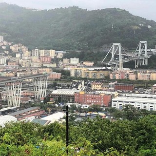 Disastro a Genova, il crollo di Ponte Morandi: tutti i VIDEO