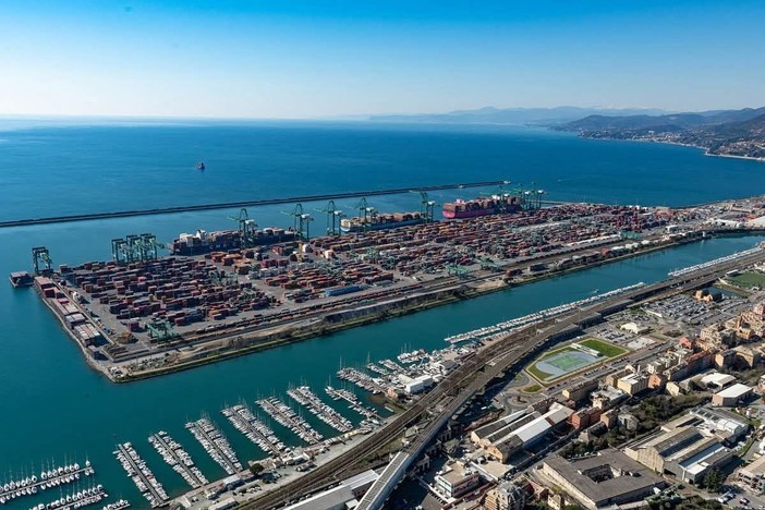 Il porto di Pra' periodicamente al centro di prospettive di ampliamento Il porto di Pra' periodicamente al centro di prospettive di ampliamento