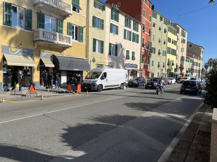 Pegli, nuovi parcheggi sul lungomare, finalmente tracciati e regolarizzati