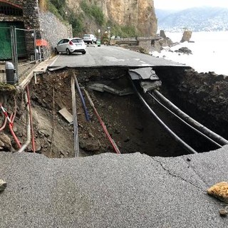 Portofino: l'enorme frana sulla Provinciale