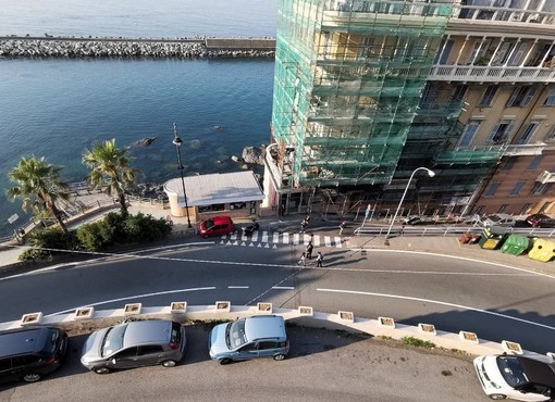 Pegli, la durissima vita per i disabili in zona Risveglio (FOTO)