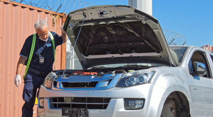 Porto di Genova: ADM sequestra nel 2020 una quindicina di veicoli per contrabbando