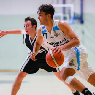 Basket, Sestri vince contro l'Ardita e conquista il primo posto nel girone d'andata