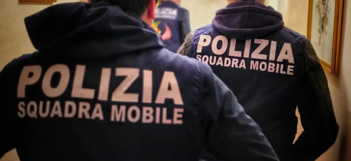 Marassi, si fingono forze dell’ordine e truffano una 77enne: arrestati a Milano con soldi e gioielli