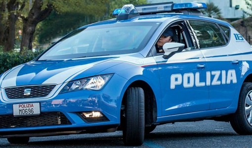 Non si ferma a un posto di controllo e fugge in via Molassana: 21enne arrestato con quasi un chilo di droga Non si ferma a un posto di controllo e fugge in via Molassana: 21enne arrestato con quasi un chilo di droga