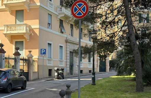 Pegli, domani debutta la nuova linea del 189. Ma si è già portata via una buona dozzina di parcheggi