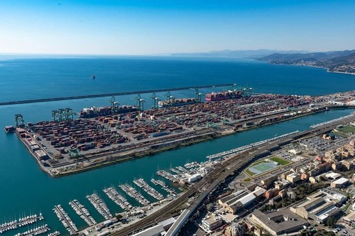 Il porto di Pra' periodicamente al centro di prospettive di ampliamento Il porto di Pra' periodicamente al centro di prospettive di ampliamento