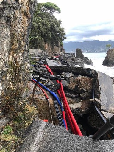 Portofino: raggiungibile solo via mare. Spazzato via il &quot;Covo di Nord-Est&quot;