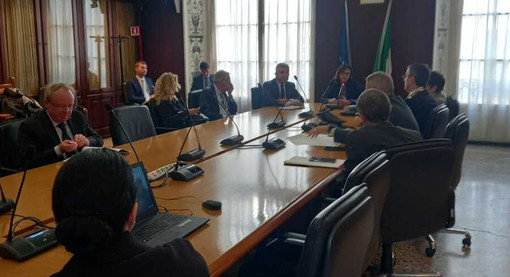 Prefettura, siglato il nuovo protocollo per prevenzione e contrasto all'usura Prefettura, siglato il nuovo protocollo per prevenzione e contrasto all'usura