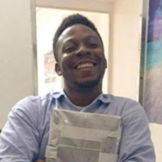 Tanti genovesi ai funerali di Prince Jerry, Don Martino: &quot;Siamo tutti stranieri&quot;