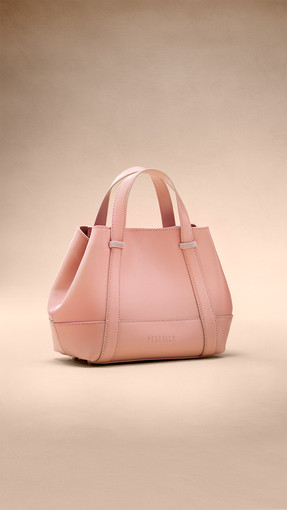 Itinera l’iconica borsa di Peserico