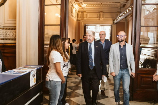 Lavoro, Liguria in crescita: occupati a 640mila e disoccupazione dimezzata, Bucci: "Career Day sempre più internazionale"