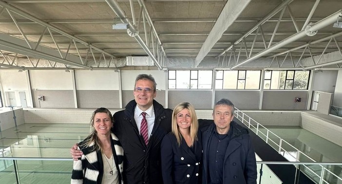 Piscina di Voltri, a un anno dal 'fine lavori' ancora attesa per l'inaugurazione Piscina di Voltri, a un anno dal 'fine lavori' ancora attesa per l'inaugurazione