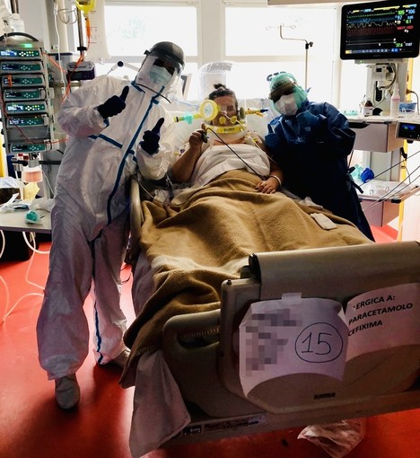 Emergenza coronavirus: 45 bancali di dispositivi di protezione individuale all'ospedale San Martino di Genova