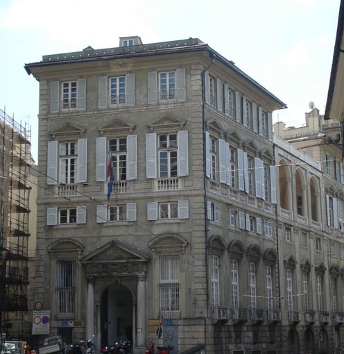 Centro storico, Palazzo Serra Rebuffo spazio per la musica nel segno di De Andrè