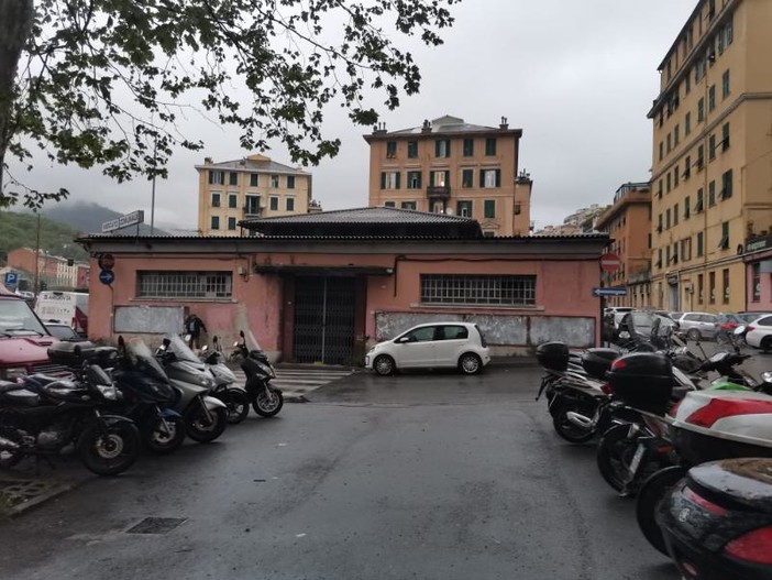 Mercato piazzale Parenzo: nessuna perdita di posti auto nel progetto di restyling, ma sempre carente la condivisione col territorio Mercato piazzale Parenzo: nessuna perdita di posti auto nel progetto di restyling, ma sempre carente la condivisione col territorio
