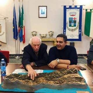 Enrico Piccardo con il presidente Giovanni Toti (foto facebook)