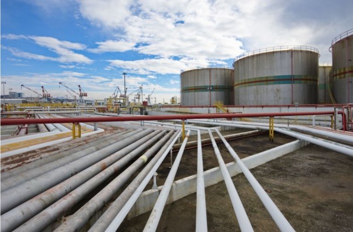 Pra’, non ci sarà alcun allungamento della diga del porto