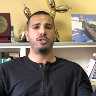 Piazza Dante pedonale, Ruggiero risponde ai commenti: “I parcheggi per gli scooter? Le soluzioni non mancano” (Video)