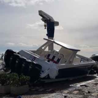 Rapallo: al lavoro per rimuovere gli yacht schiantati