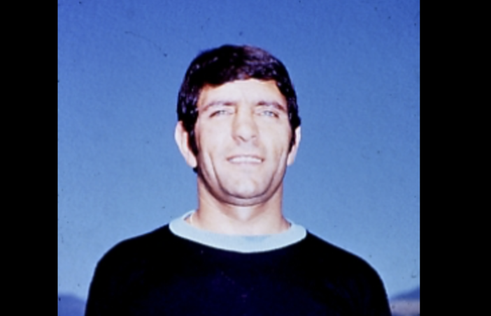 Genova in lutto, addio a Rosario “Sarìn” Di Vincenzo: il portiere che unì Grifone e Doria Genova in lutto, addio a Rosario “Sarìn” Di Vincenzo: il portiere che unì Grifone e Doria