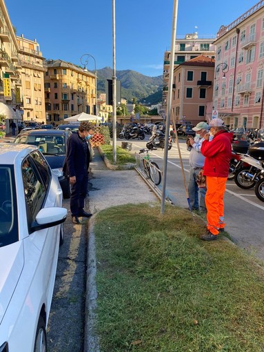 Rapallo: iniziate le operazioni di decoro urbano tramite la manutenzione del verde pubblico