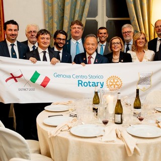 Emergenza coronavirus: Rotary club Genova Centro Storico dona computer e smartphone