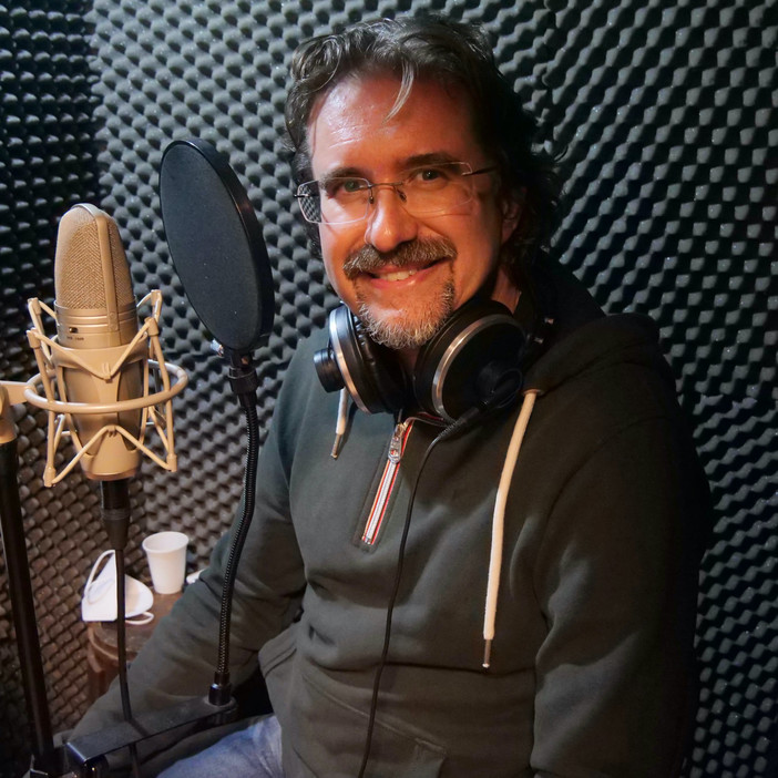 Roberto Frugone lancia il nuovo progetto ‘Petali nella burrasca’