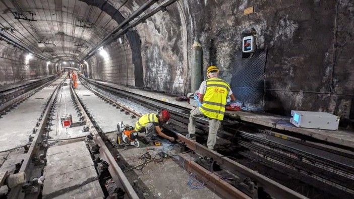 Apertura anticipata della metropolitana, da martedì 22 agosto servizio regolare (Foto e video) Apertura anticipata della metropolitana, da martedì 22 agosto servizio regolare (Foto e video)