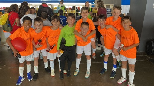 Pegli, l’Istituto Comprensivo vince il Torneo Ravano: è la “Champions League” delle scuole Pegli, l’Istituto Comprensivo vince il Torneo Ravano: è la “Champions League” delle scuole