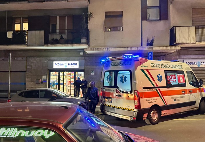 Paura a San Martino, negozio rapinato in pieno giorno