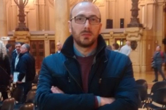 Confesercenti: baristi e ristoratori genovesi si mettono a disposizione degli ambulanti grazie all'iniziativa del Comune Confesercenti: baristi e ristoratori genovesi si mettono a disposizione degli ambulanti grazie all'iniziativa del Comune