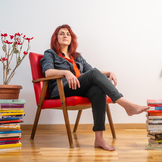 VenerdIndie - Il mondo onirico di Sabrina Napoleone: "La musica è un viaggio dentro ai miei fantasmi" (Video)