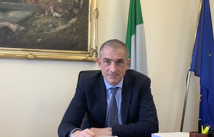 Defibrillatori, sottosegretario Costa: “Nuova legge che permetterà di salvare vite” Defibrillatori, sottosegretario Costa: “Nuova legge che permetterà di salvare vite”