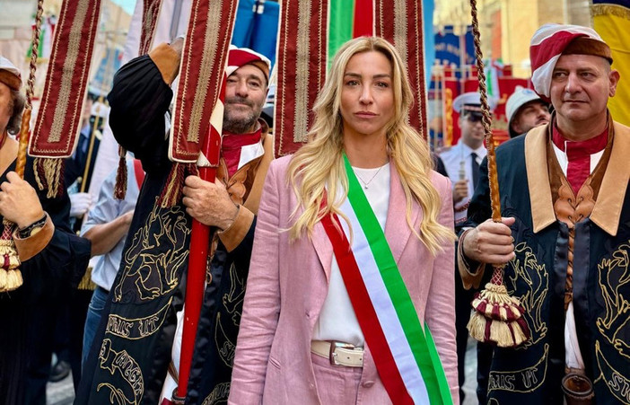 Genova ricorda la strage di Bologna, la sindaca Salis alla commemorazione del 46° anniversario con il Gonfalone della città Genova ricorda la strage di Bologna, la sindaca Salis alla commemorazione del 46° anniversario con il Gonfalone della città
