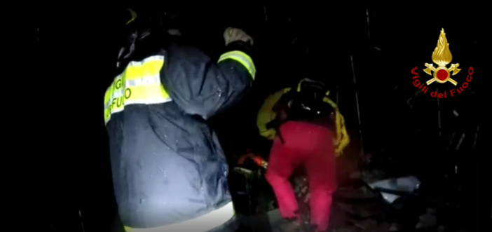 Campo Ligure: crolla chiesa investita da una frana (VIDEO)