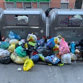 Dalle ‘toppe’ di Natale ai maxi progetti solo sulla carta: Genova cerca farsi largo tra la spazzatura in attesa di soluzioni Dalle ‘toppe’ di Natale ai maxi progetti solo sulla carta: Genova cerca farsi largo tra la spazzatura in attesa di soluzioni