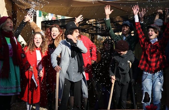 Domenica al teatro Garage, va in scena "E' Natale signor Scrooge!" Domenica al teatro Garage, va in scena "E' Natale signor Scrooge!"